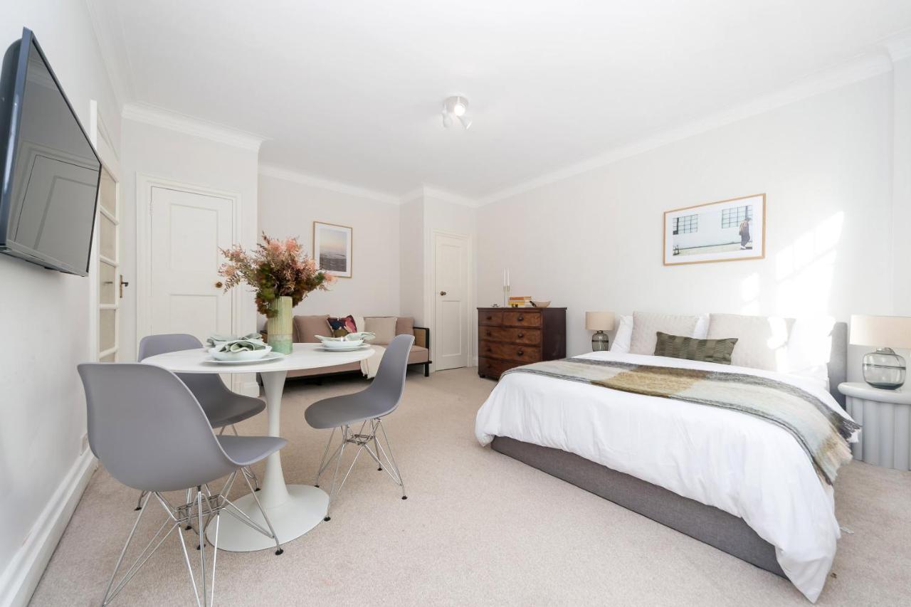 Beautifully Presented Centrally Located Studio Apartment Лондон Экстерьер фото